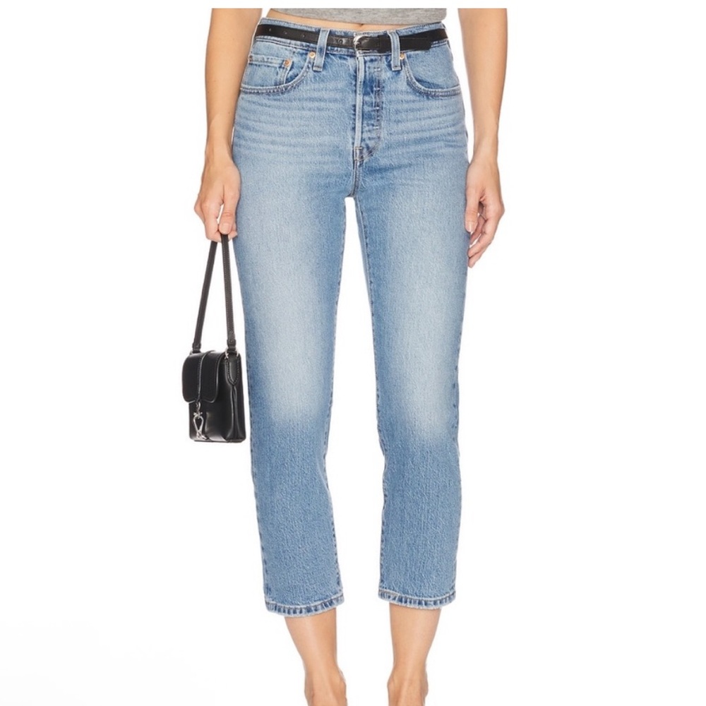 NWOT Levi’s 501 Crop Ankle Blue Jeans Length 26”